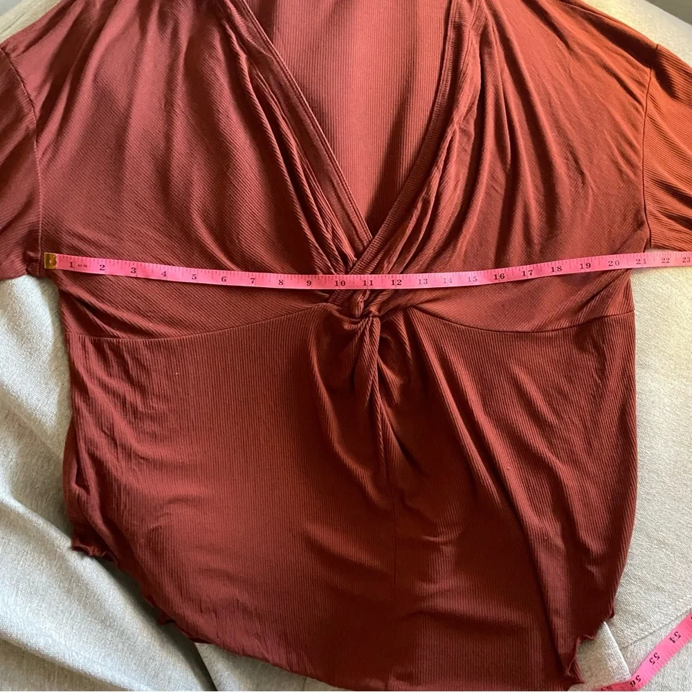 FREE PEOPLE Open Back Ribbed Long Sleeved Flowy Top
